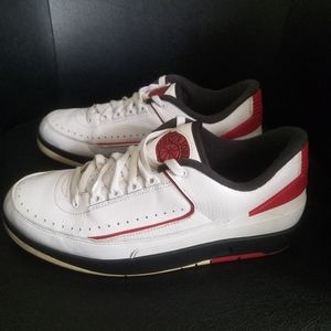 Jordan retro 2 Chicago low